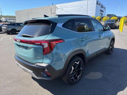 2025 Kia Seltos EX
