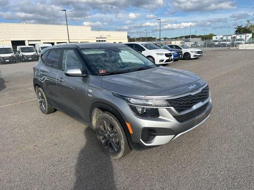 2023 Kia Seltos LX