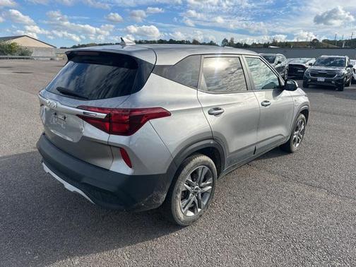 2023 Kia Seltos LX