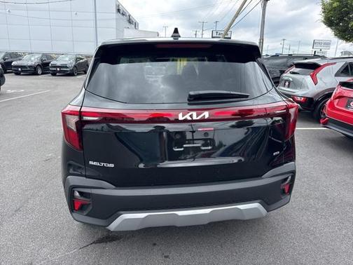 2025 Kia Seltos LX