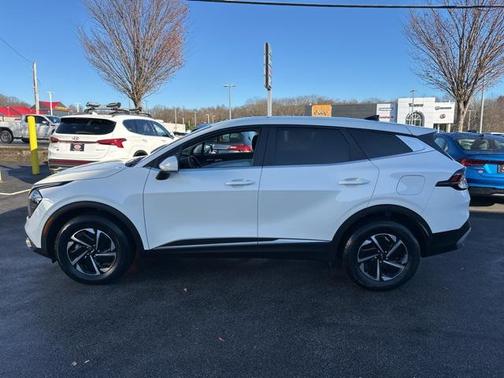 2023 Kia Sportage Hybrid LX