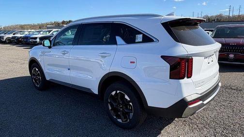 Glacial White Pearl 2026 Kia Sorento S