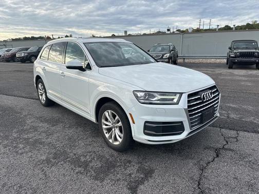 2019 Audi Q7 45 Premium