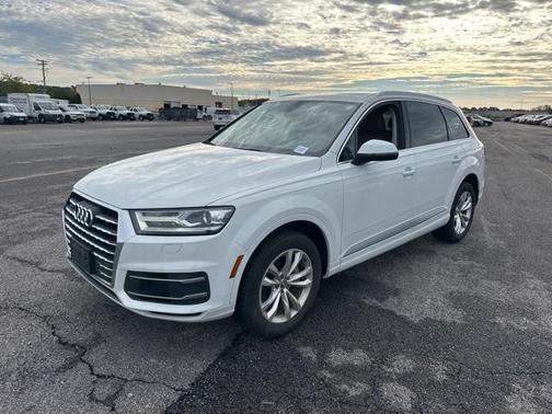 2019 Audi Q7 45 Premium