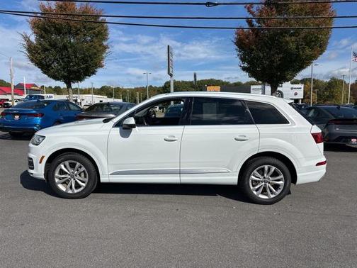 2019 Audi Q7 45 Premium