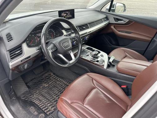 2019 Audi Q7 45 Premium