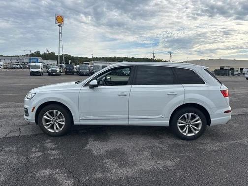2019 Audi Q7 45 Premium