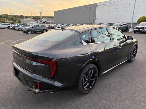 2025 Kia K4 GT-Line Turbo