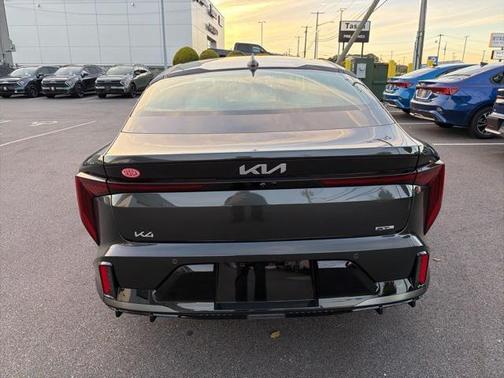 2025 Kia K4 GT-Line Turbo