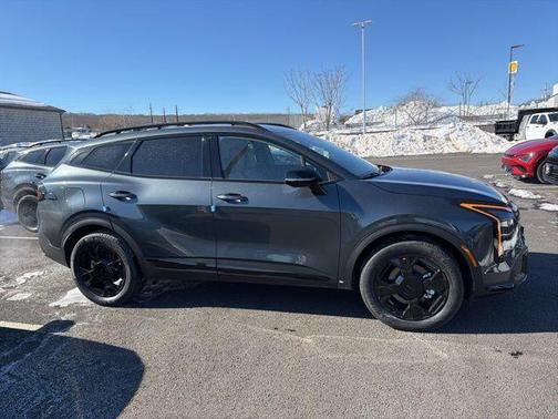 2026 Kia Sportage Plug-In Hybrid X-Line