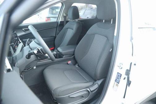 2025 Kia Sportage Hybrid LX