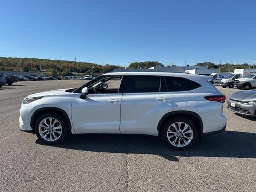 2023 Toyota Highlander Limited