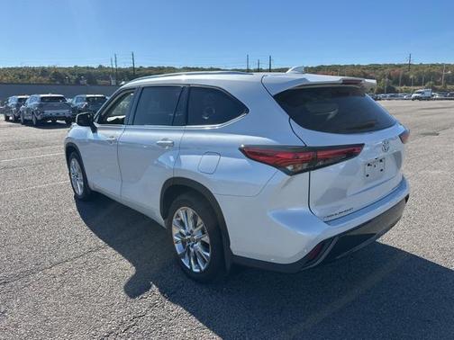 2023 Toyota Highlander Limited