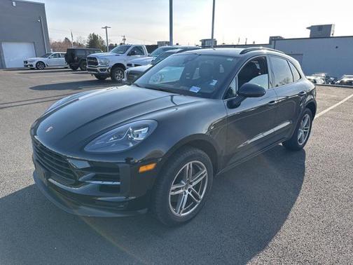 2021 Porsche Macan Base