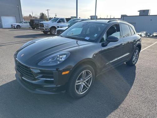 2021 Porsche Macan Base