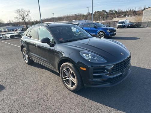 2021 Porsche Macan Base