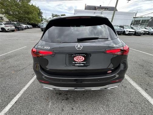 2025 Mercedes-Benz GLC 300 4MATIC