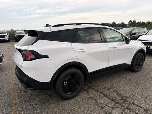 Glacial White 2026 Kia Sportage S
