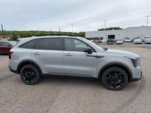Wolf Gray 2026 Kia Sorento SX