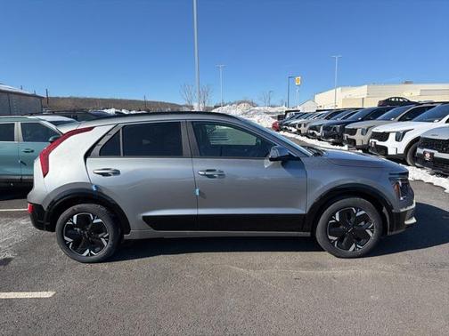 2025 Kia Niro EV Wind