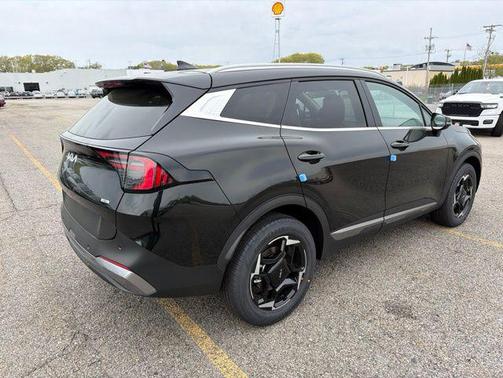 Fusion Black 2026 Kia Sportage Hybrid EX