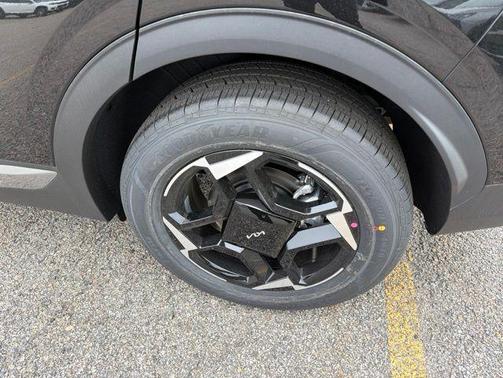 Fusion Black 2026 Kia Sportage Hybrid EX