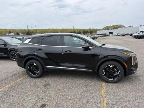 Fusion Black 2026 Kia Sportage Hybrid EX