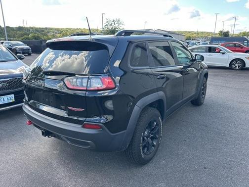 2022 Jeep Cherokee Trailhawk