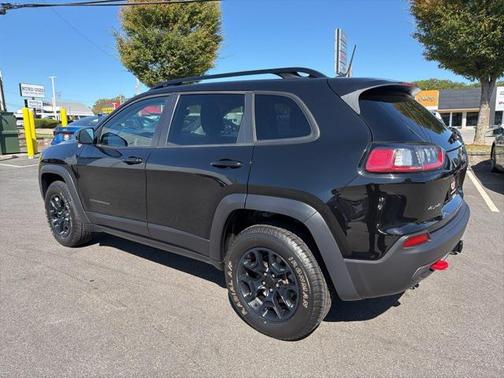 2022 Jeep Cherokee Trailhawk