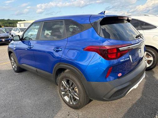 Neptune Blue 2023 Kia Seltos LX