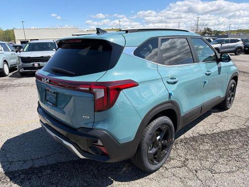 Pluton Blue 2026 Kia Seltos EX