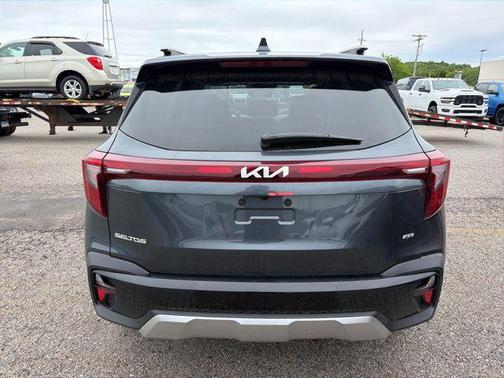 Gravity Gray 2026 Kia Seltos S