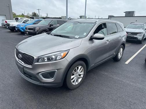 2018 Kia Sorento LX