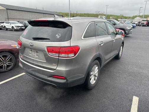 2018 Kia Sorento LX