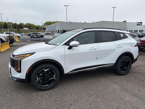 Glacial White Pearl 2026 Kia Sportage EX