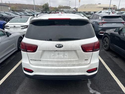 2019 Kia Sorento LX