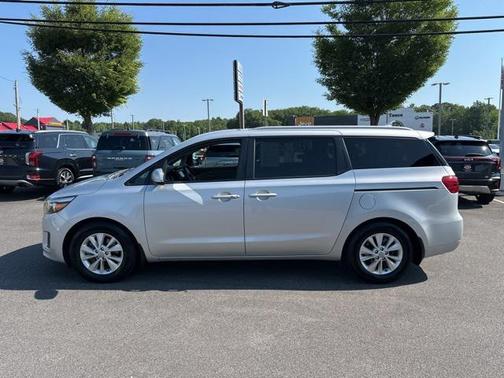 2018 Kia Sedona LX