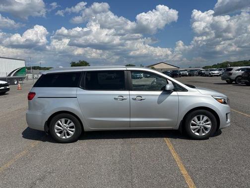 2018 Kia Sedona LX