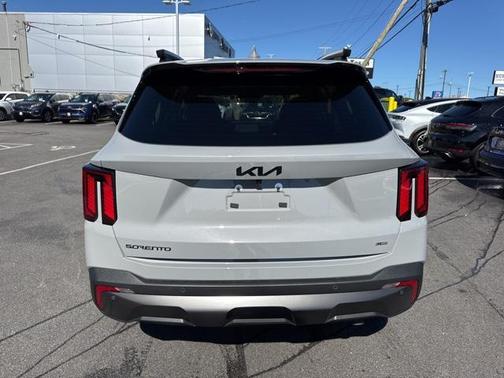 2025 Kia Sorento SX