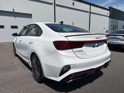 Snow White Pearl 2023 Kia Forte GT
