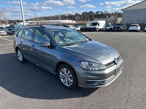 2019 Volkswagen Golf SportWagen TSI S