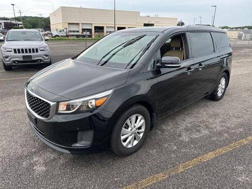 2018 Kia Sedona LX