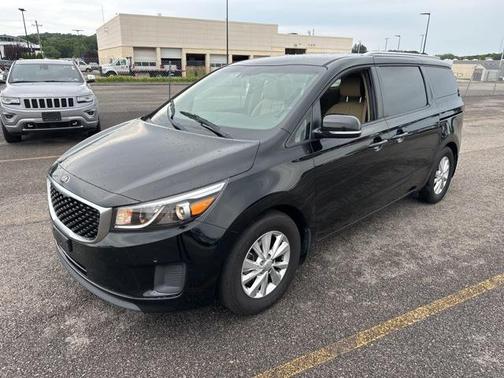 2018 Kia Sedona LX