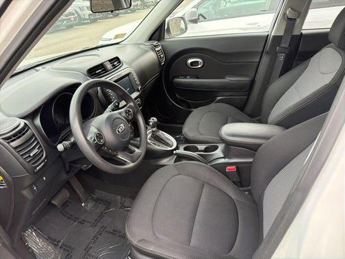 Clear White 2019 Kia Soul +