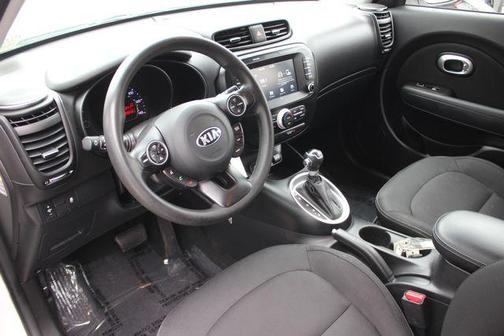 Clear White 2019 Kia Soul +