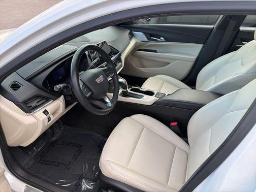 Crystal White Tricoat 2020 Cadillac CT4 Luxury