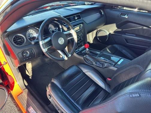 2011 Ford Mustang GT Premium