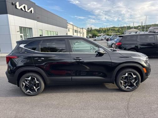 2025 Kia Seltos EX