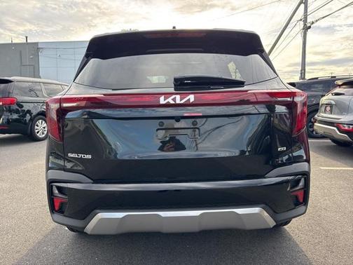 2025 Kia Seltos EX