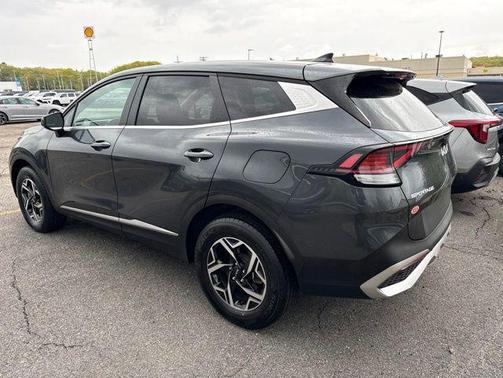 Gravity Gray 2023 Kia Sportage LX
